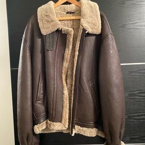 Italian 100% shearling jacket. Size XL